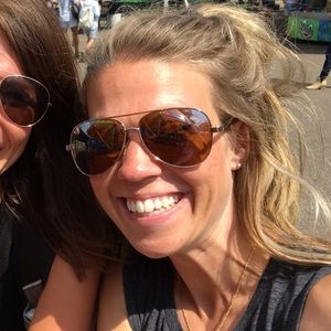 Meet your Posher, Dayna